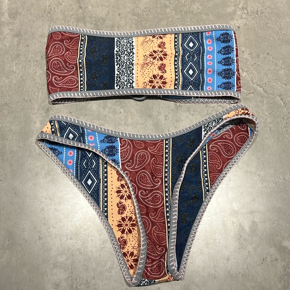 Bandeau bikini